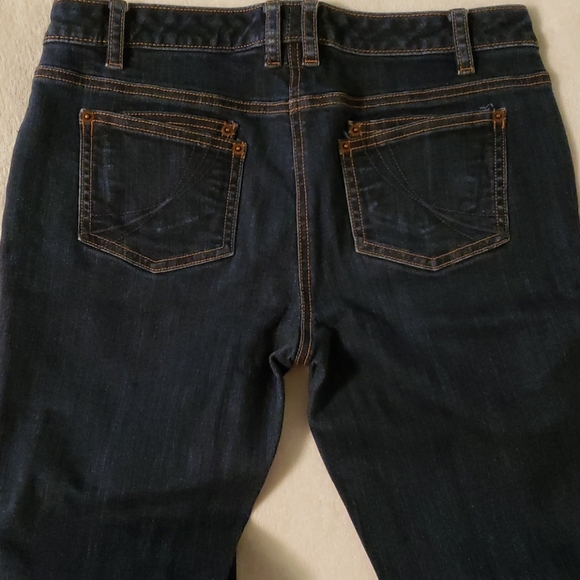ELLE Jeans Straight Leg / Dark Wash Size 8. (NWOT) - Picture 5 of 5